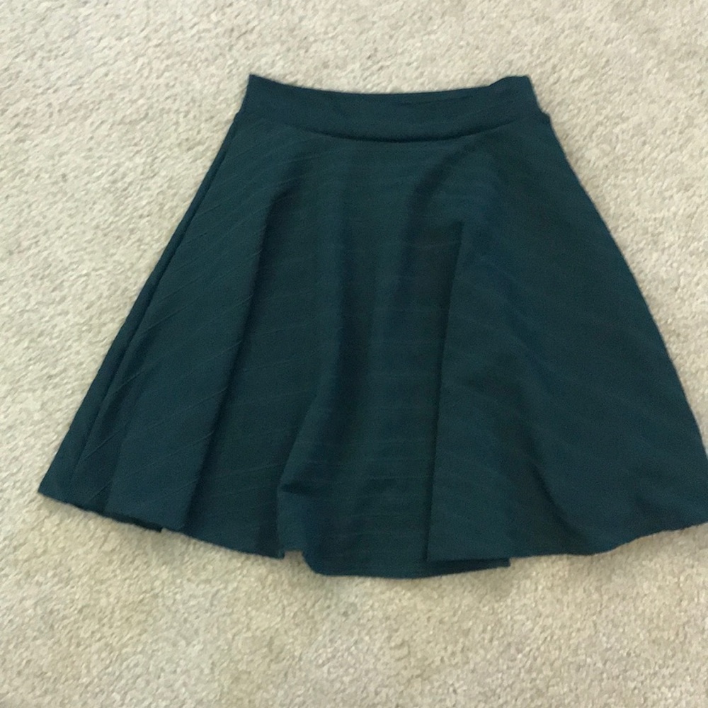 Skirt dark Green size small